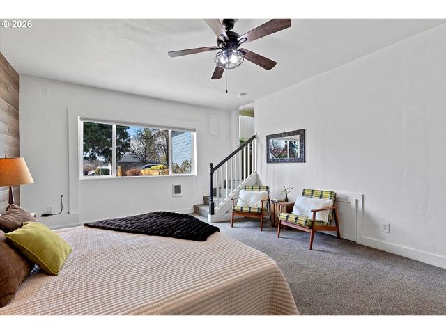 900 N WILLIAMS St, Newberg, OR 97132