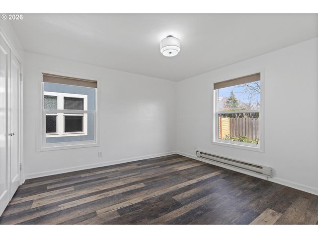 900 N WILLIAMS St, Newberg, OR 97132