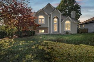 4557 NE Webster Drive, Lee's Summit, MO 64064