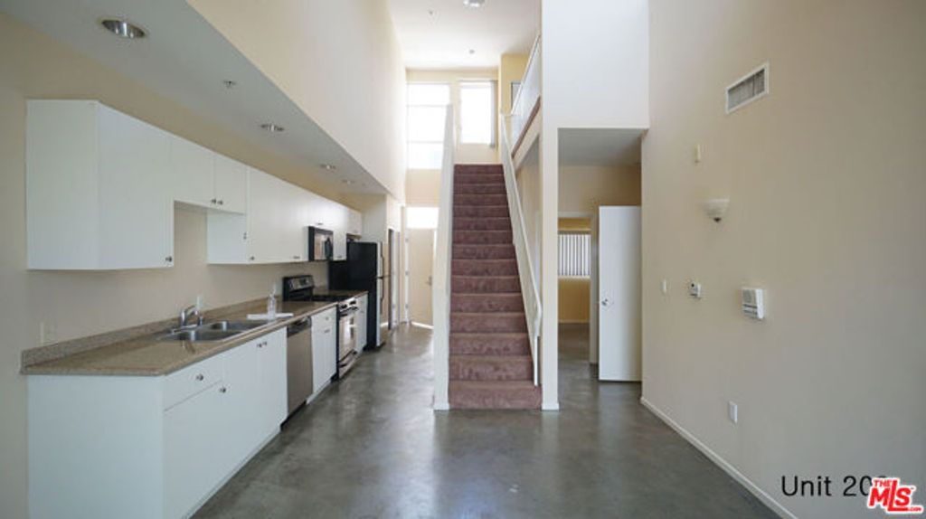922 W 23Rd Street 209, Los Angeles, CA 90007