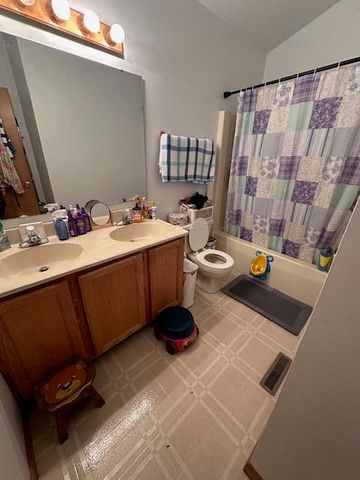 6100 Robbins Road, Portage, IN 46368