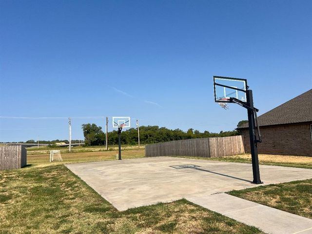 2512 Kathleens Crossing, Yukon, OK 73099