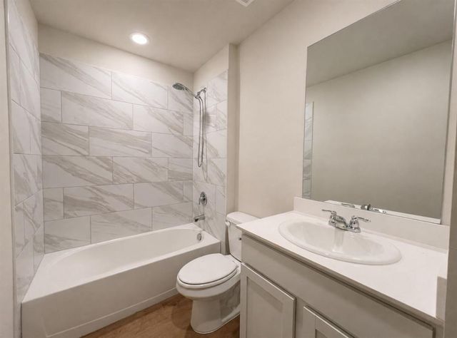 2512 Kathleens Crossing, Yukon, OK 73099