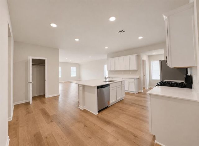 2512 Kathleens Crossing, Yukon, OK 73099