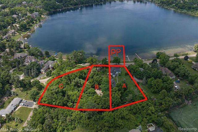 2171 Klingensmith Road, Bloomfield Hills, MI 48302