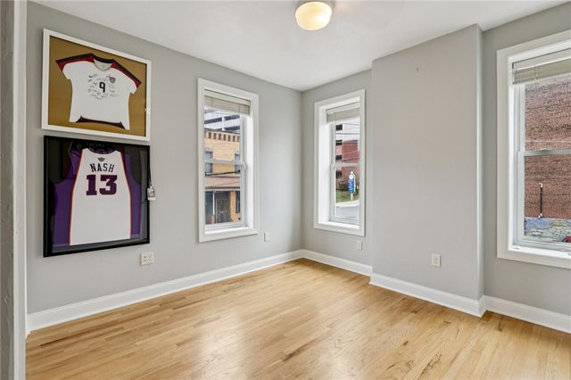 4232 Sherrod St, Lawrenceville, PA 15201