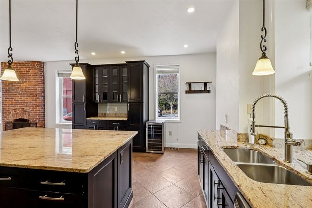 4232 Sherrod St, Lawrenceville, PA 15201