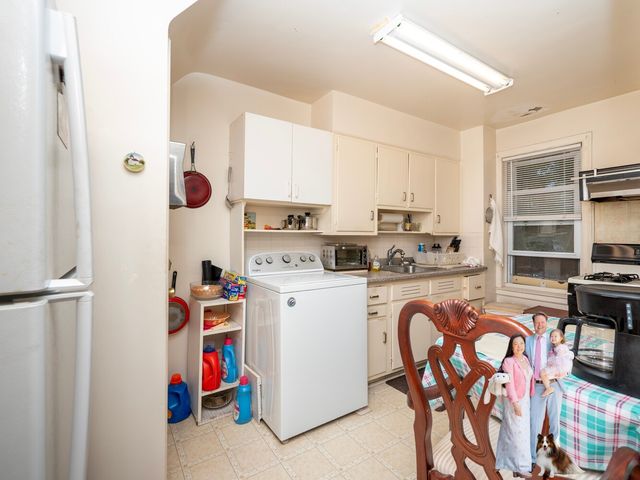 58-04 206TH Street, New York City, NY 11364
