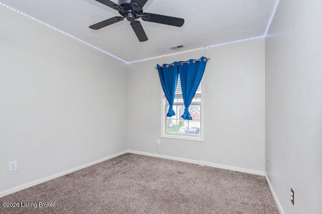 5113 Middlesex Dr, Louisville, KY 40245