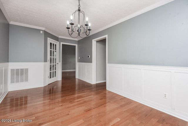 5113 Middlesex Dr, Louisville, KY 40245