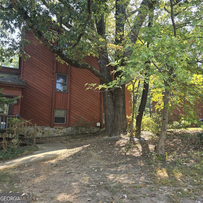 6511 Gordon Hills Drive SW, Mableton, GA 30126