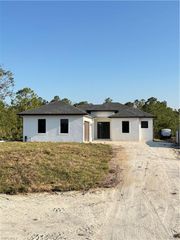 3538 29th AVE NE, Naples, FL 34120