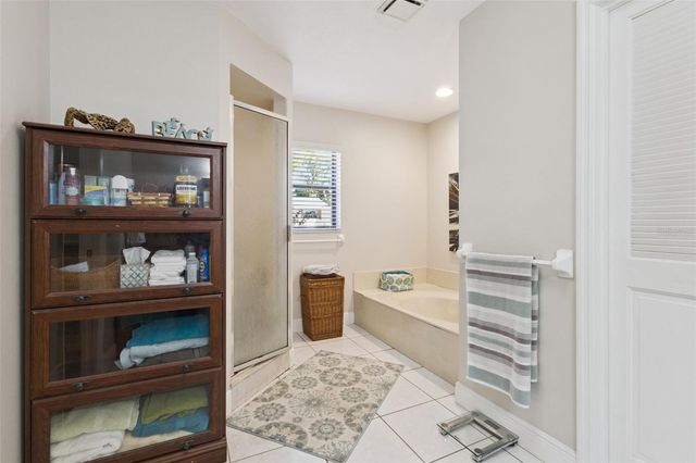 504 COUNTY ROAD 468, Fruitland Park, FL 34731