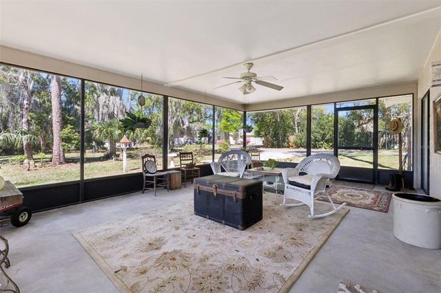 504 COUNTY ROAD 468, Fruitland Park, FL 34731