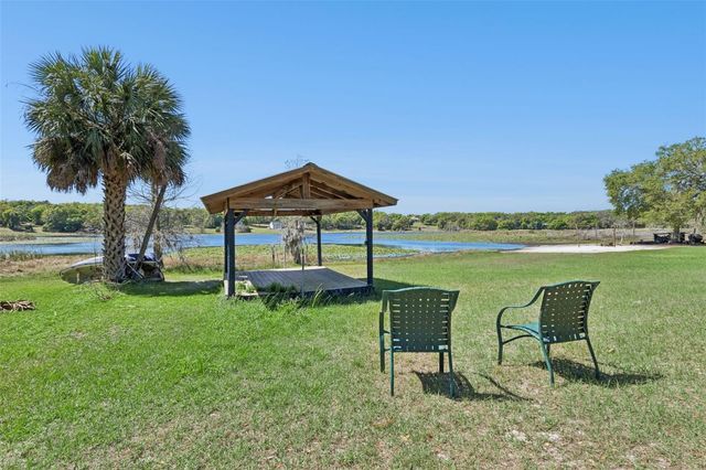 504 COUNTY ROAD 468, Fruitland Park, FL 34731