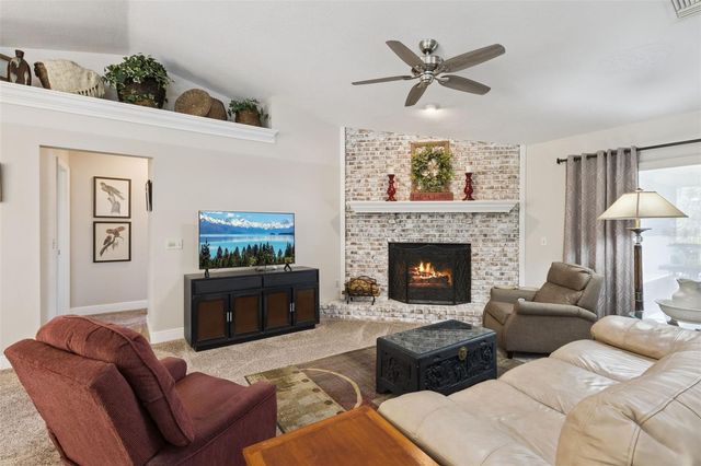 504 COUNTY ROAD 468, Fruitland Park, FL 34731