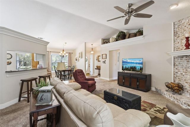 504 COUNTY ROAD 468, Fruitland Park, FL 34731