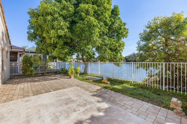 3800 WOODFIELD Drive, Coconut Creek, FL 33073