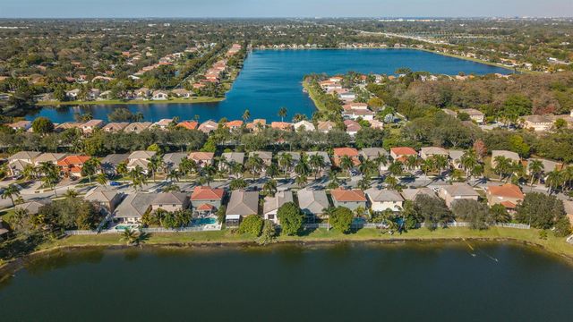 3800 WOODFIELD Drive, Coconut Creek, FL 33073