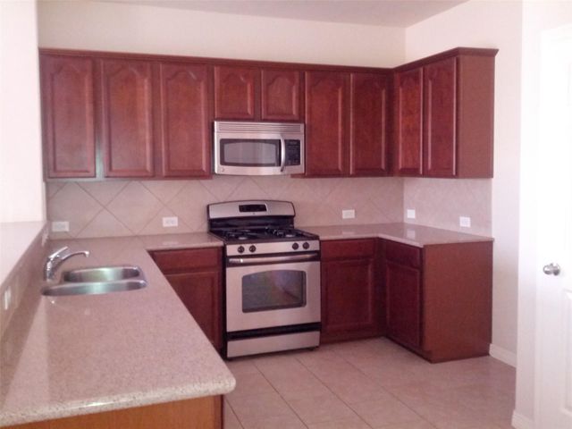 12807 Southern Valley Drive, Pearland, TX 77584