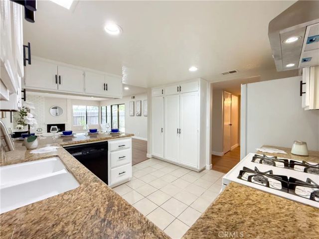 1034 E Romney Drive, Diamond Bar, CA 91789