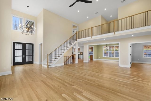 10 Twin Brooks Ct, Warren Twp., NJ 07059