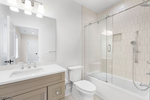 10 Twin Brooks Ct, Warren Twp., NJ 07059