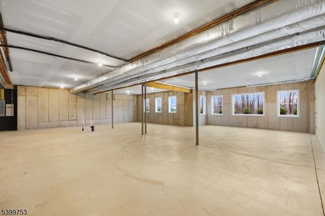 10 Twin Brooks Ct, Warren Twp., NJ 07059