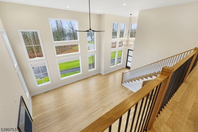 10 Twin Brooks Ct, Warren Twp., NJ 07059