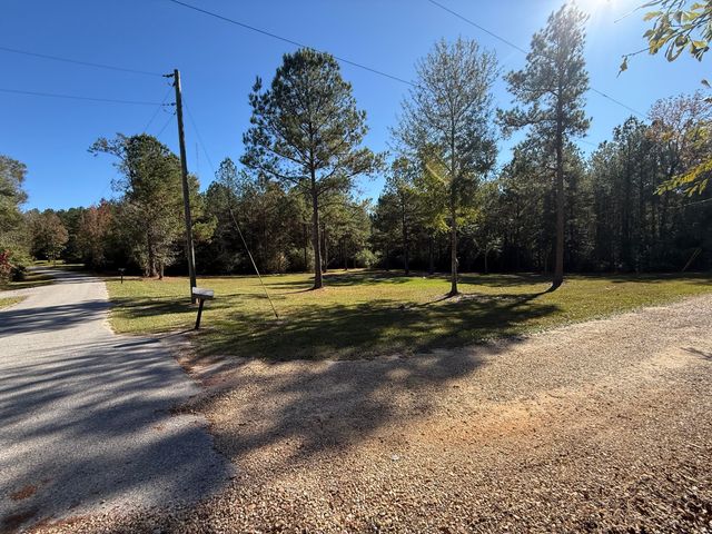 145 Pouncey, Sumrall, MS 39482