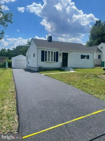 2715 CREST AVE, Bristol, PA 19007