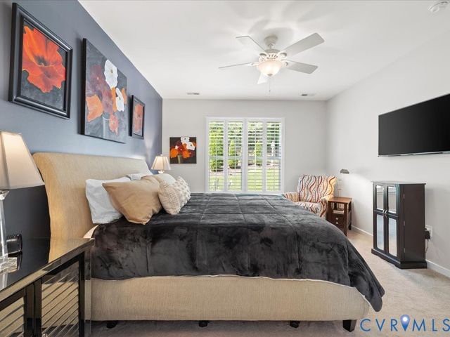 8088 Saddle Crest Dr, Mechanicsville, VA 23111