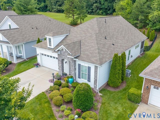 8088 Saddle Crest Dr, Mechanicsville, VA 23111