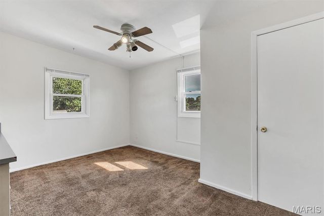 10724 Saint Matthew Lane, St Ann, MO 63074