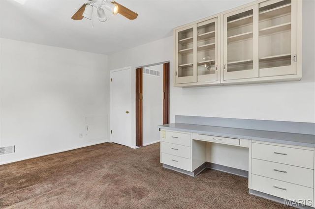 10724 Saint Matthew Lane, St Ann, MO 63074