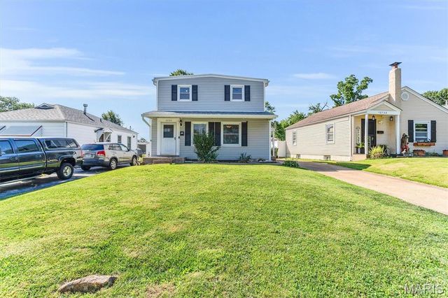 10724 Saint Matthew Lane, St Ann, MO 63074