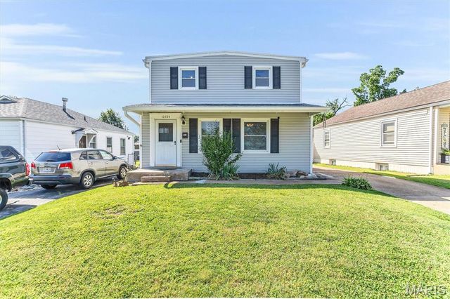 10724 Saint Matthew Lane, St Ann, MO 63074