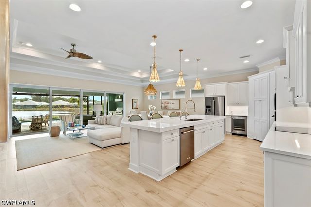 8783 Calypso CT, Naples, FL 34112