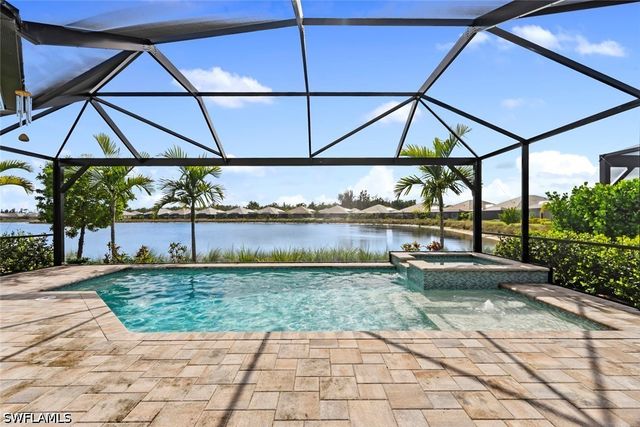 8783 Calypso CT, Naples, FL 34112