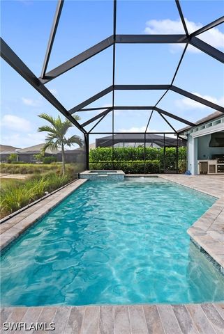 8783 Calypso CT, Naples, FL 34112