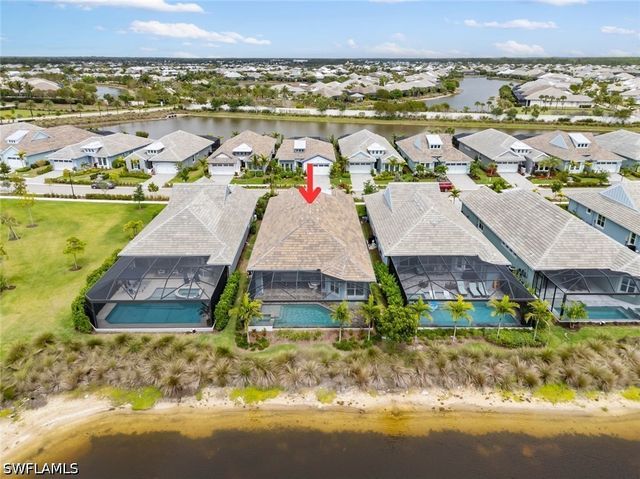 8783 Calypso CT, Naples, FL 34112