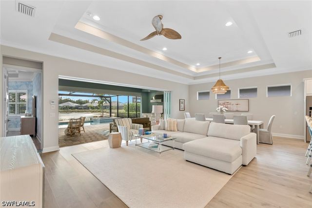 8783 Calypso CT, Naples, FL 34112