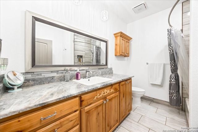 6653 Fm 539, Floresville, TX 78114