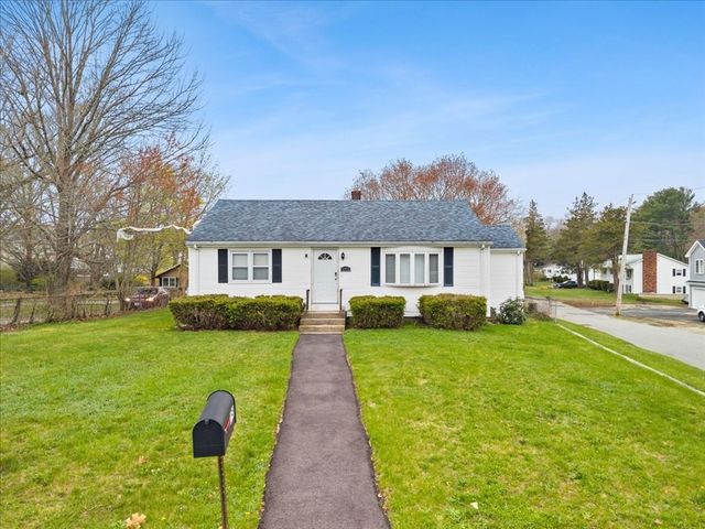 198 Highland St, Taunton, MA 02780