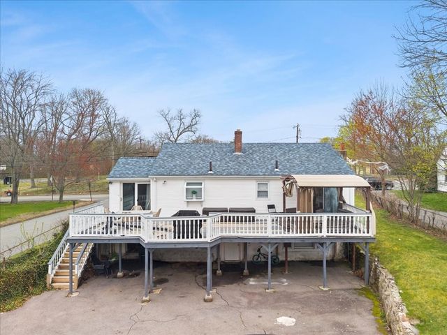 198 Highland St, Taunton, MA 02780