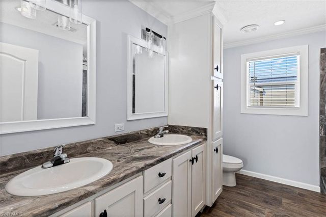 228 Poinsettia DR, Fort Myers, FL 33905