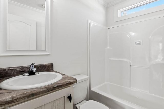 228 Poinsettia DR, Fort Myers, FL 33905
