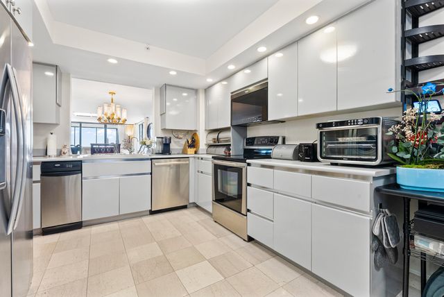 1167 Hillsboro Mile 709, Hillsboro Beach, FL 33062