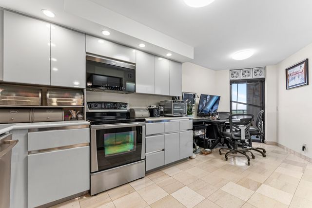 1167 Hillsboro Mile 709, Hillsboro Beach, FL 33062