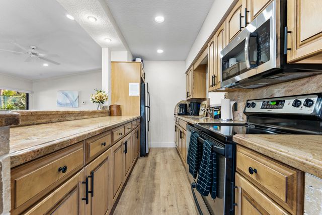 1167 Hillsboro Mile 709, Hillsboro Beach, FL 33062